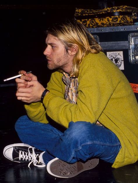 kurt cobain wearing converse